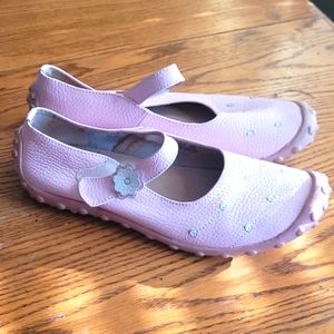 Berne Mev New York "Didi" Mary Jane Pink Flower and Dot Detail Shoe Size 39